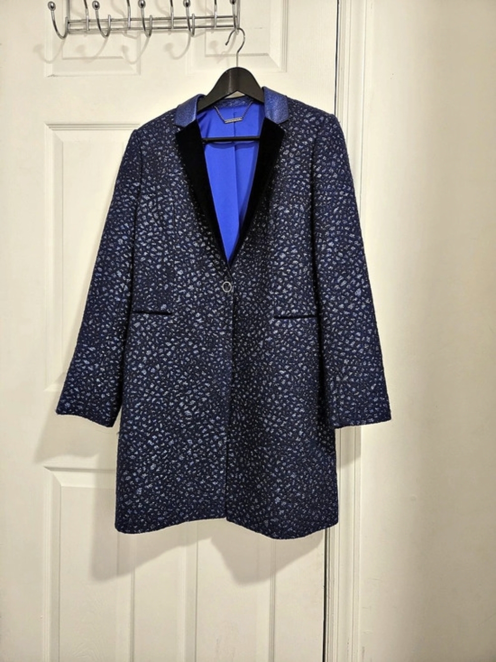Elie  Tahari  Pattern Blazer in Blue & Black Size M  Like New